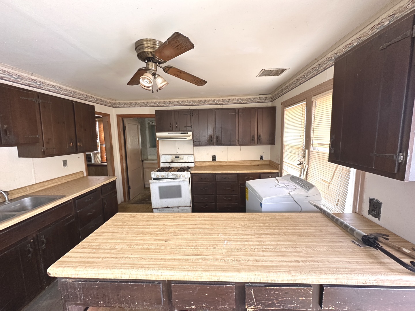 5108 Fountain Lane