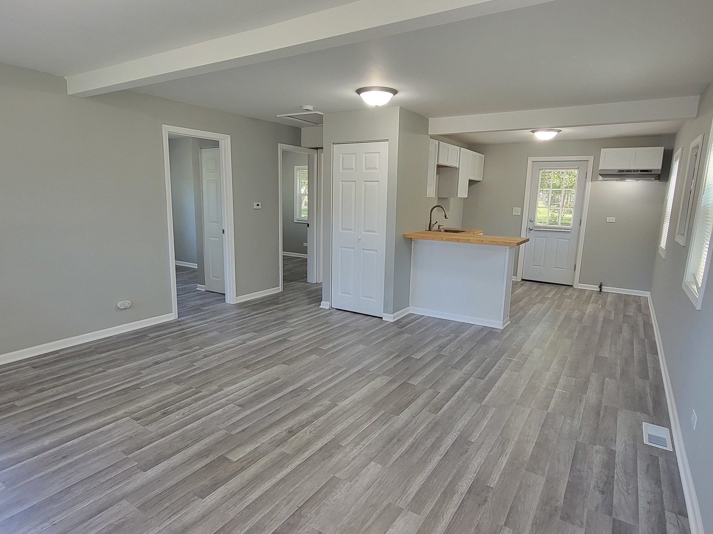 4520 Hilltop Drive