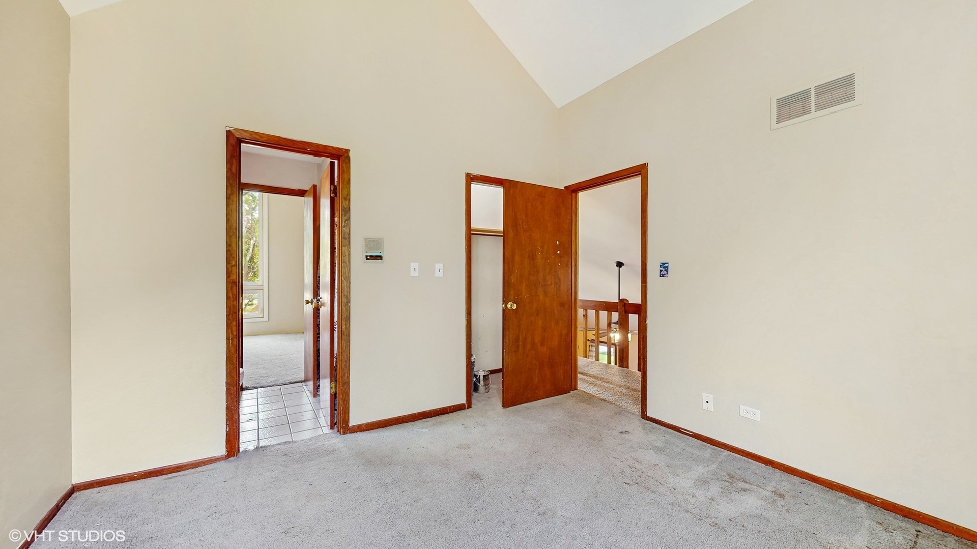 5321 W Valley Drive