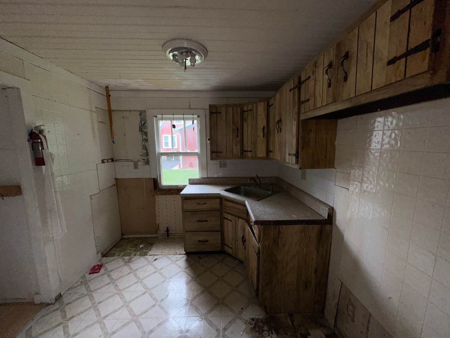 4711 Parkview Drive