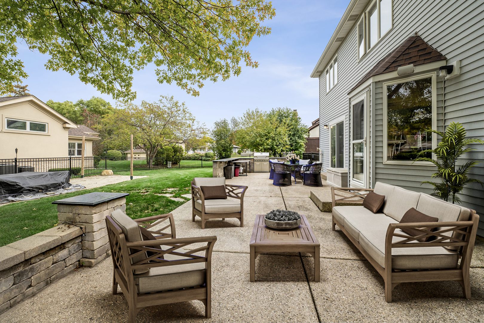 2306 Hanscom Court