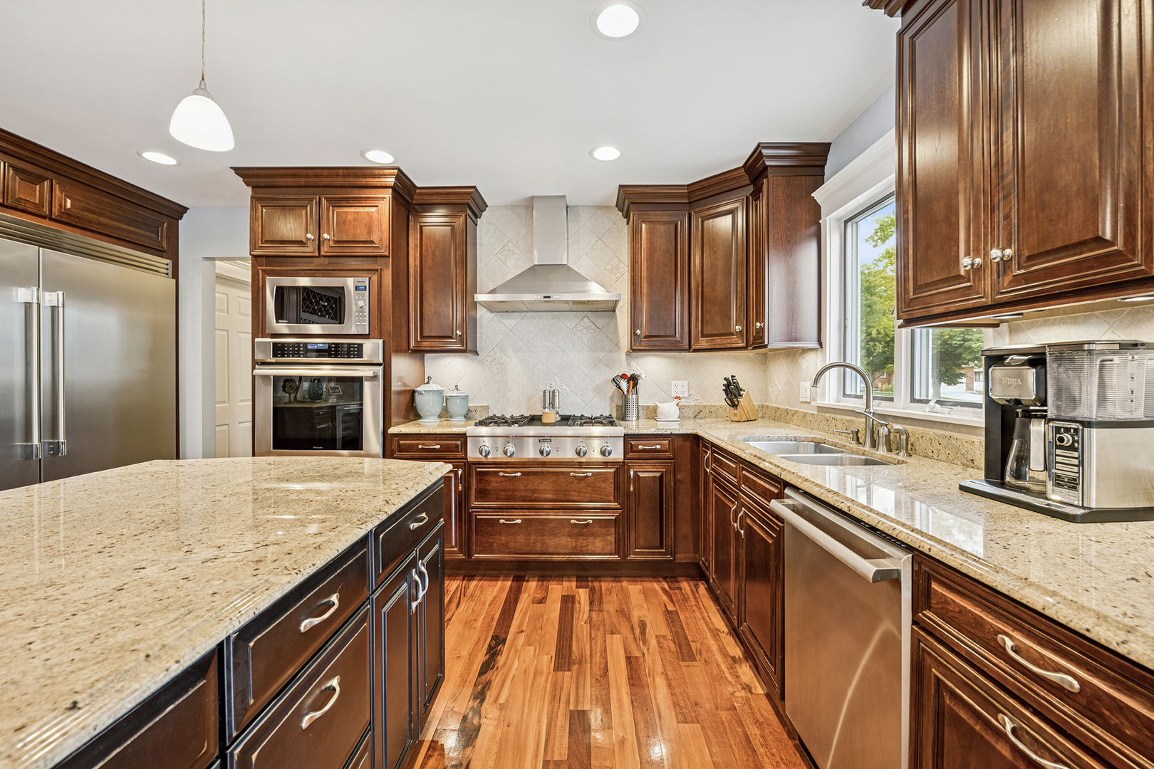 2306 Hanscom Court