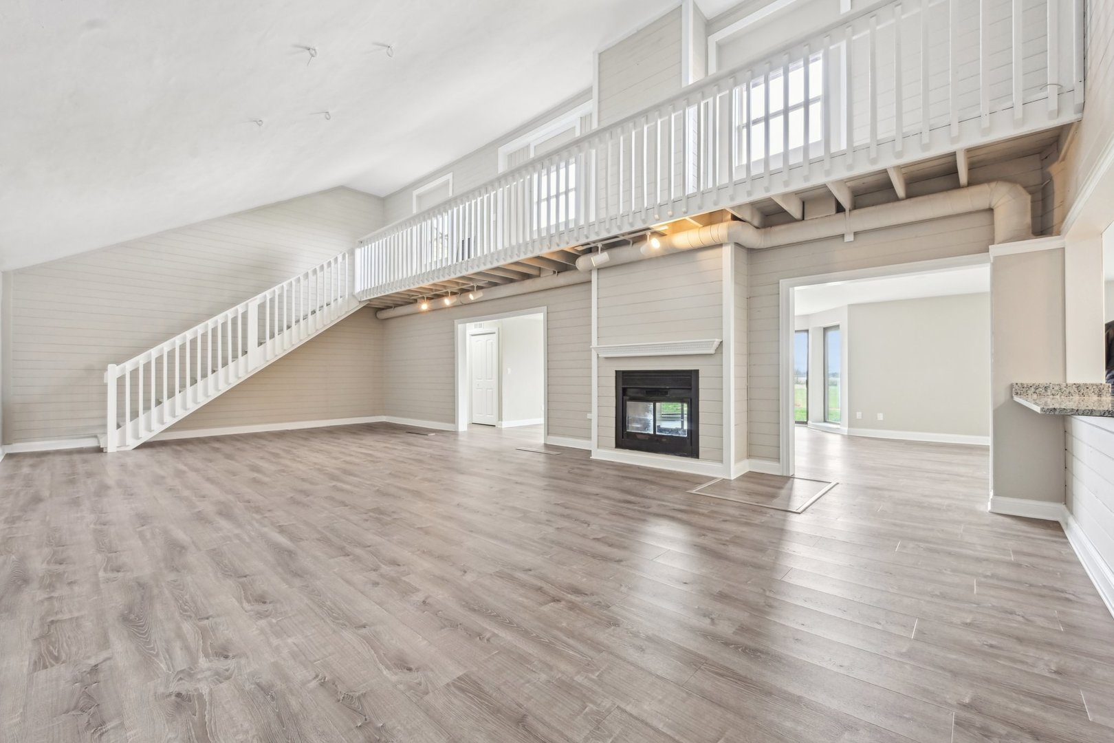 1406 Busse Road