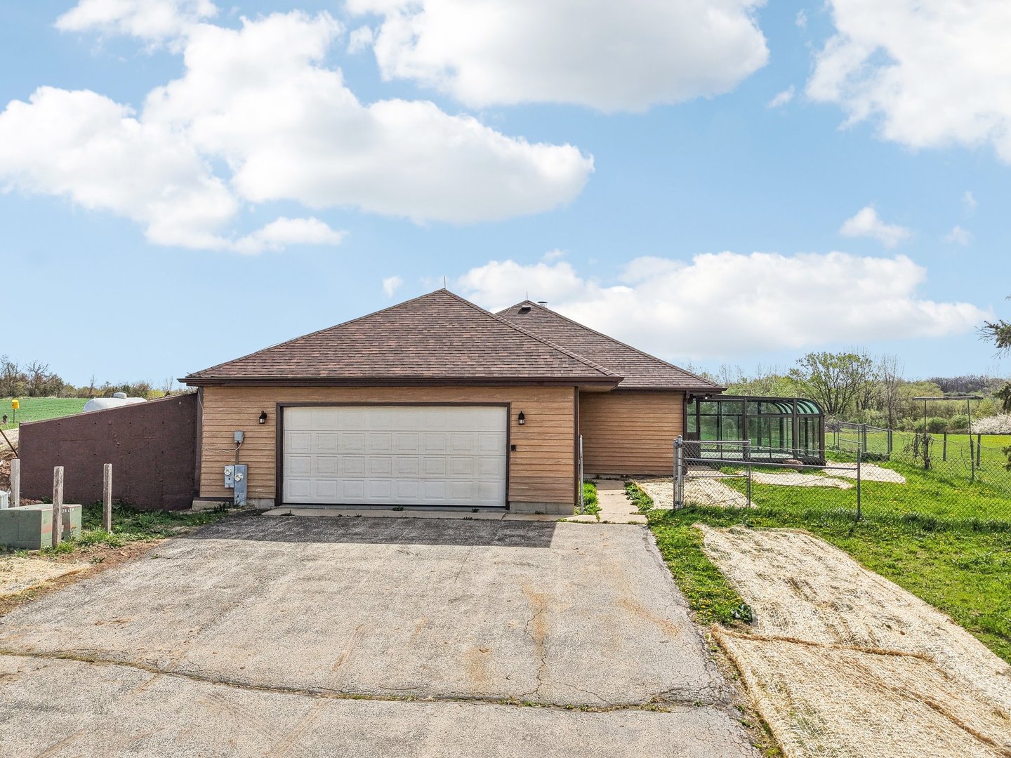 1406 Busse Road