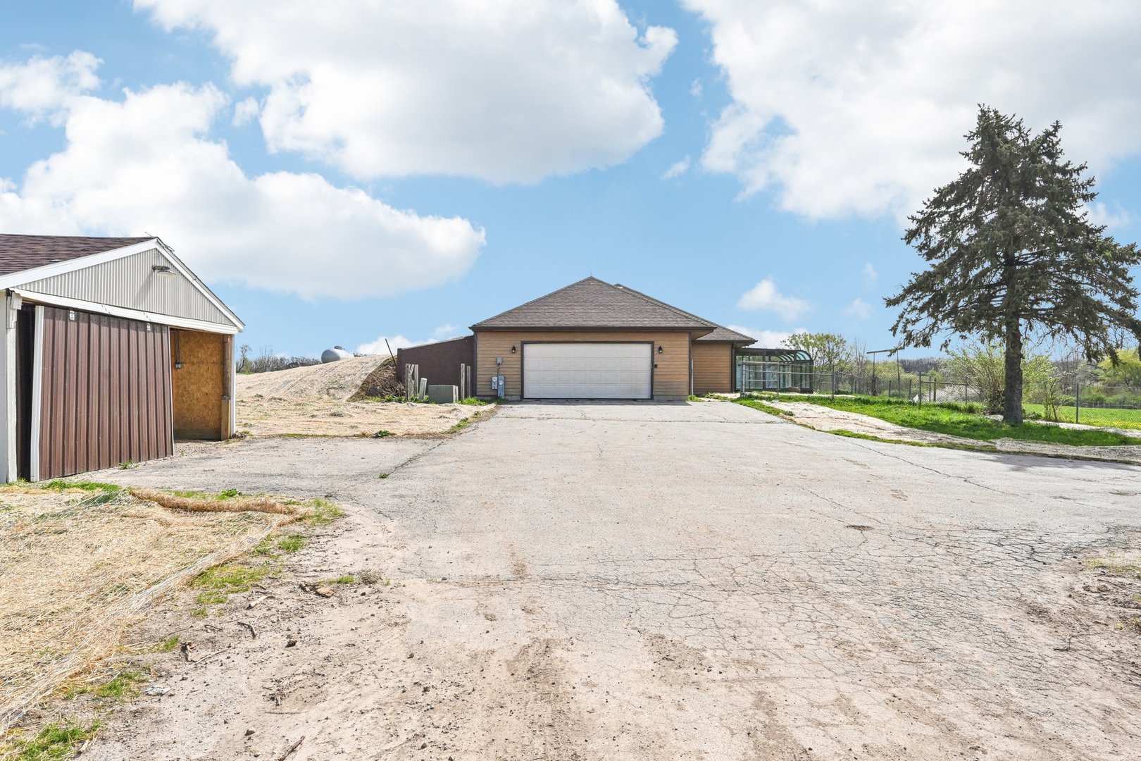 1406 Busse Road