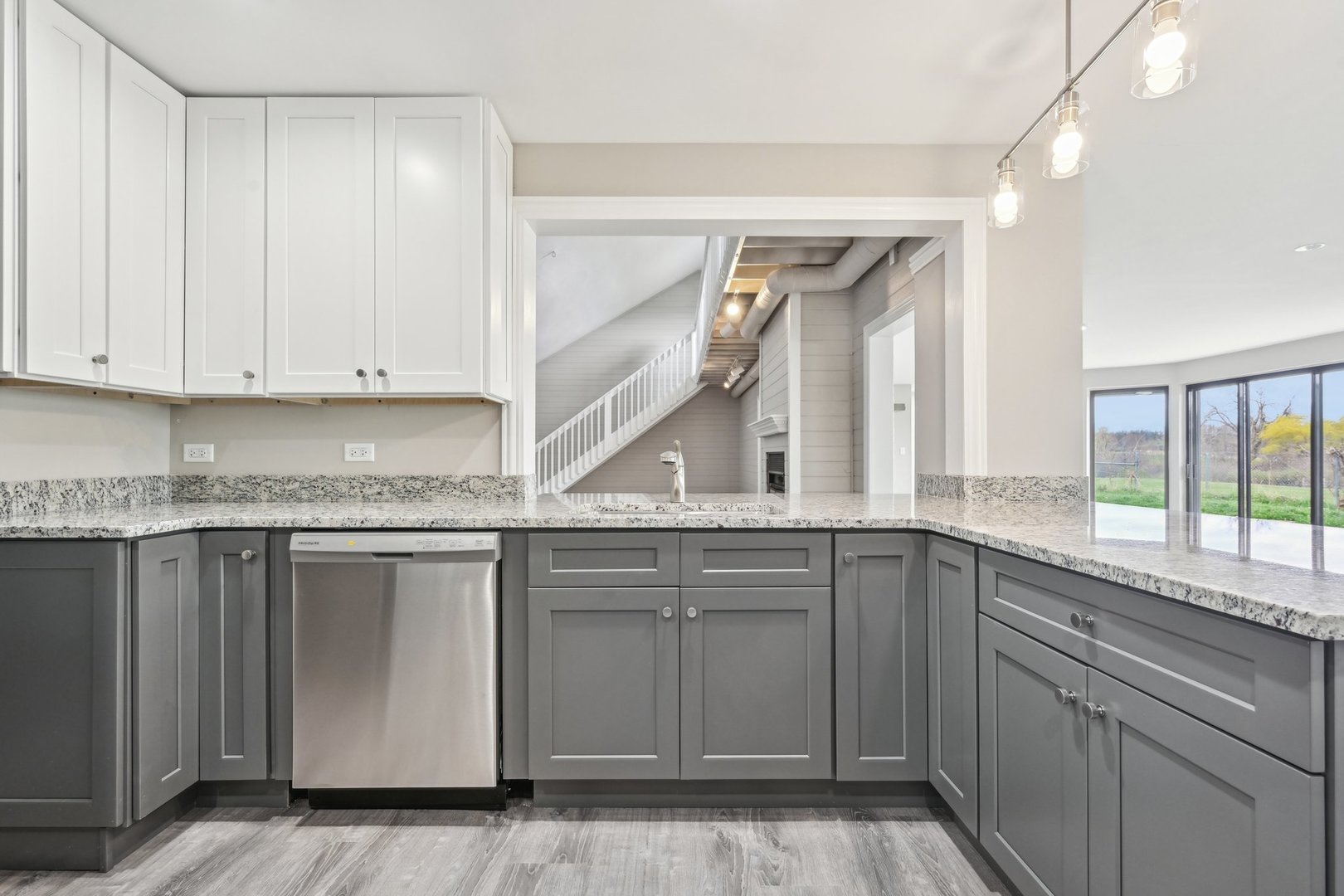 1406 Busse Road