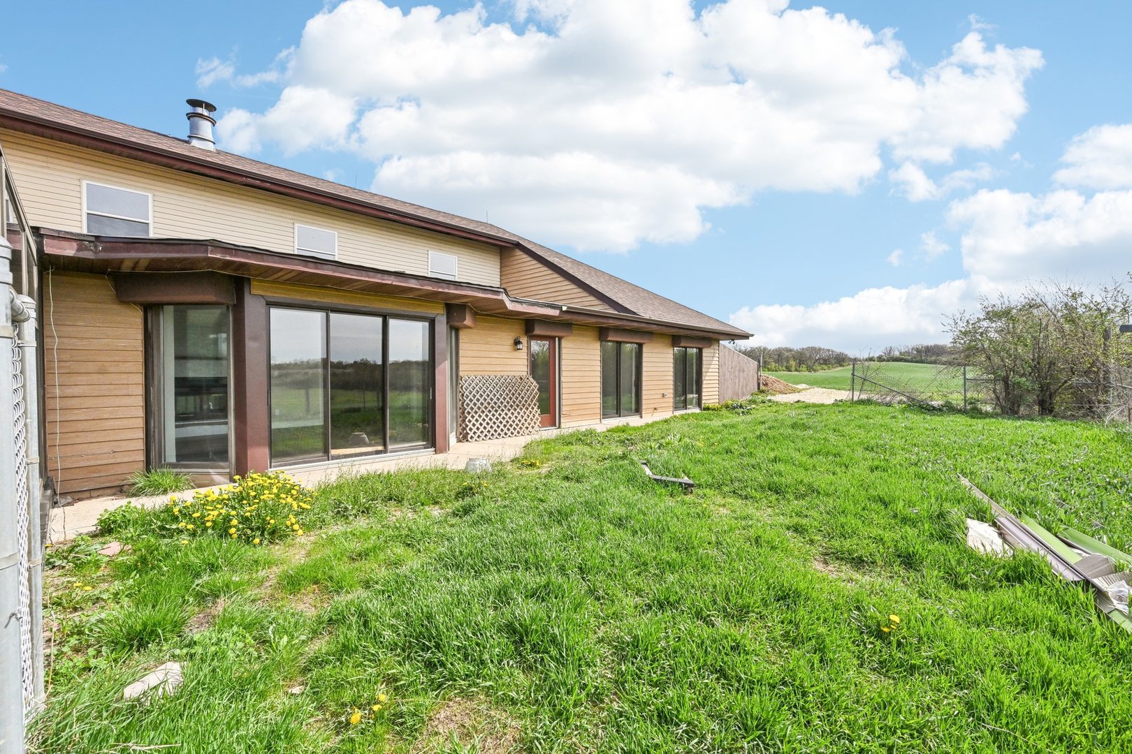 1406 Busse Road