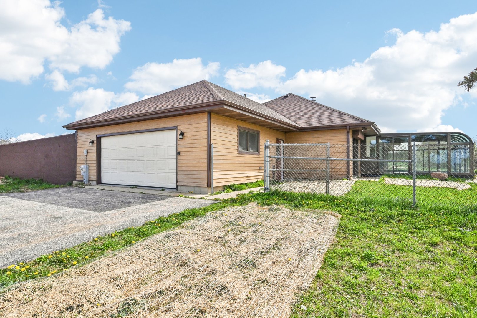 1406 Busse Road