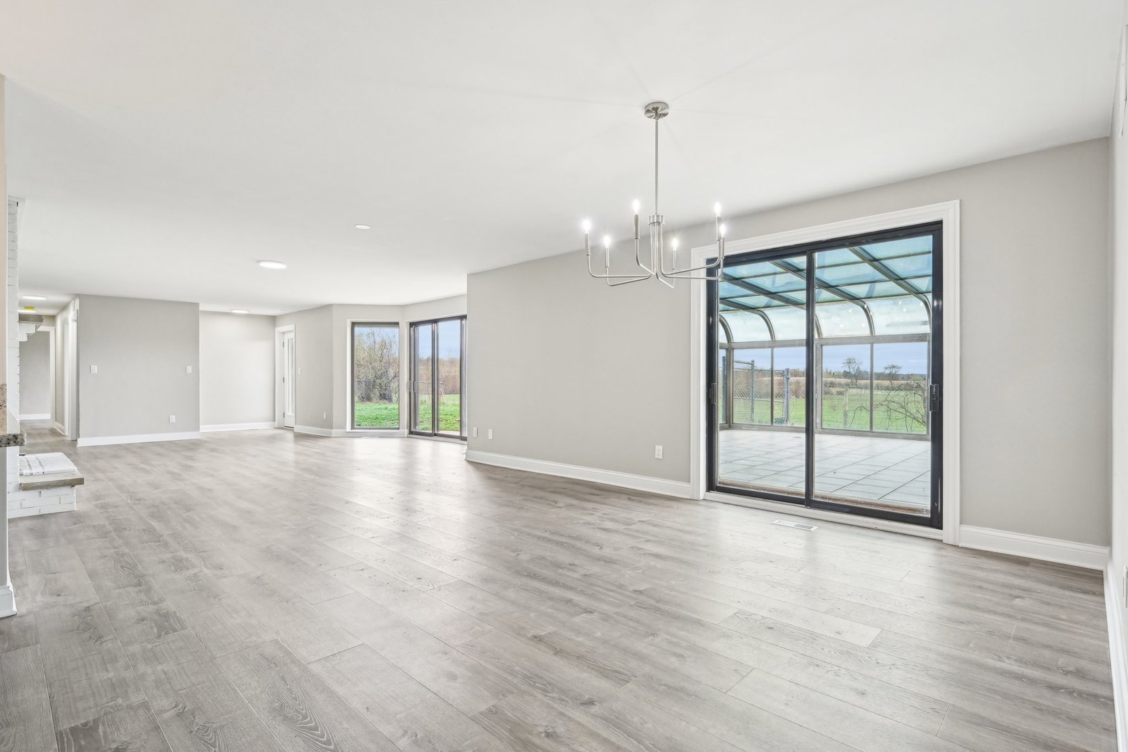 1406 Busse Road