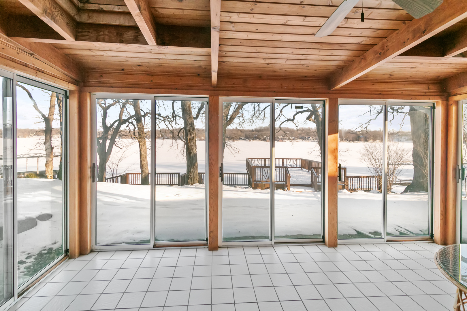 3312 W Lake Shore Drive