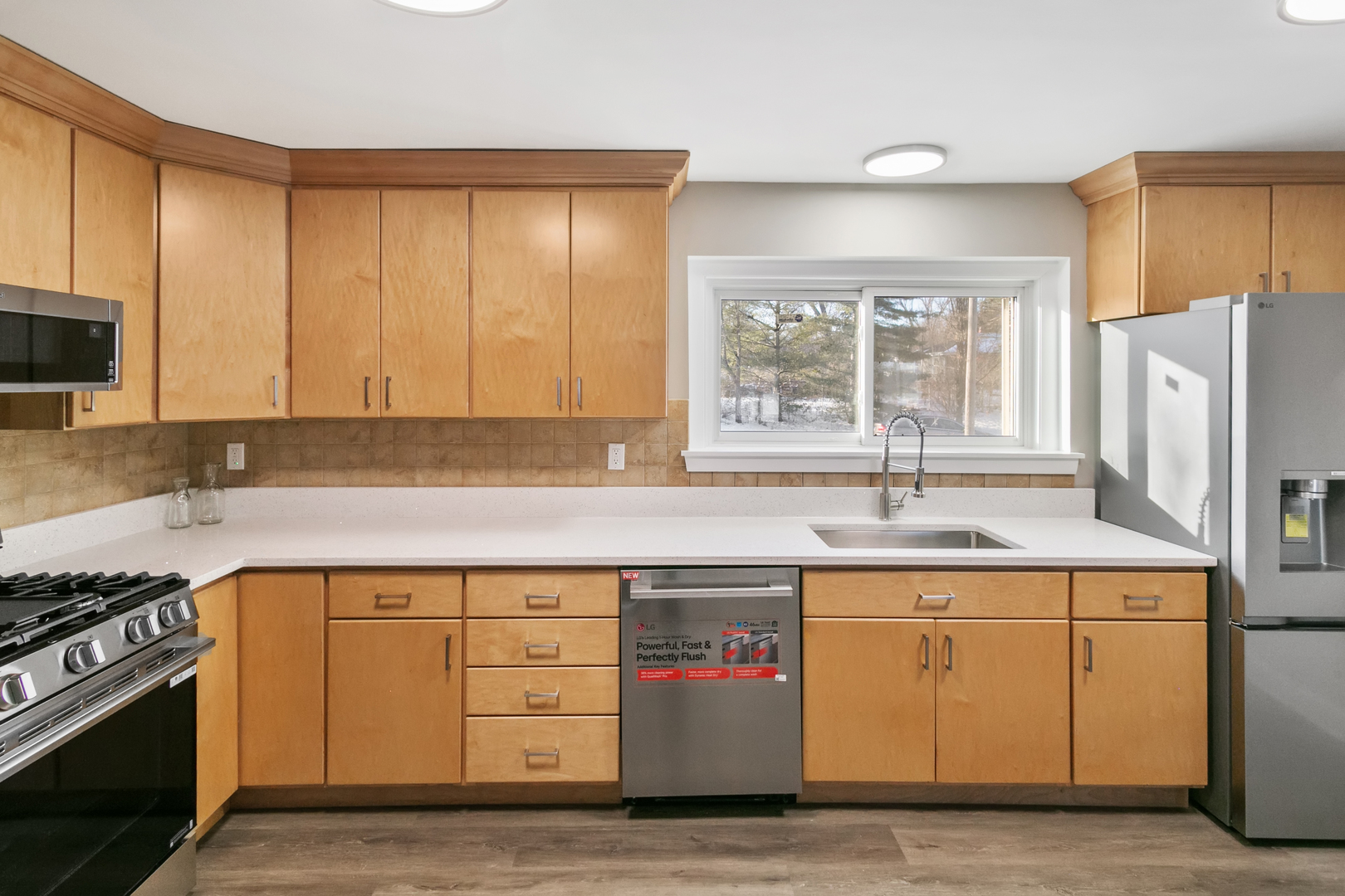3312 W Lake Shore Drive