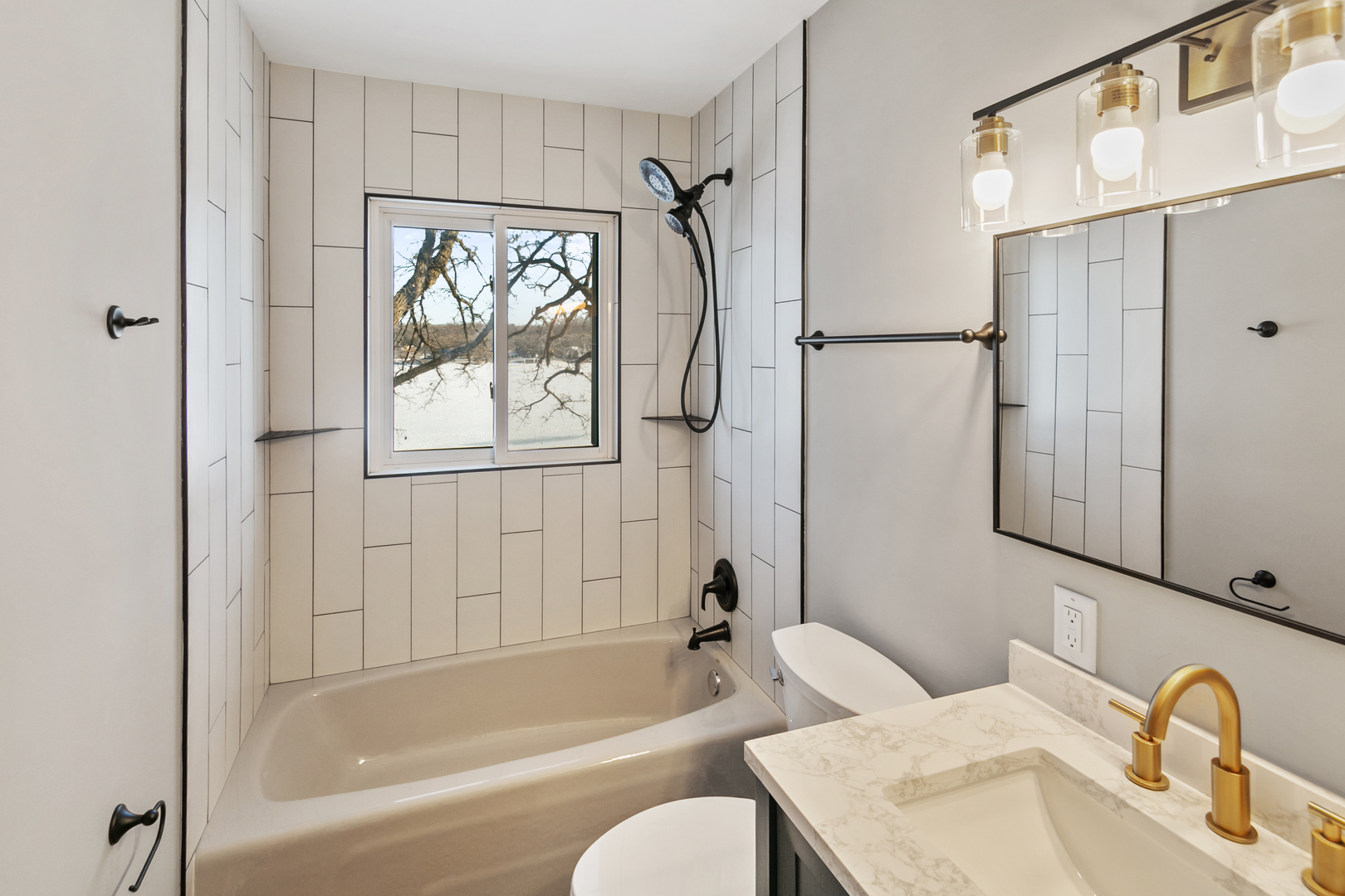 3312 W Lake Shore Drive
