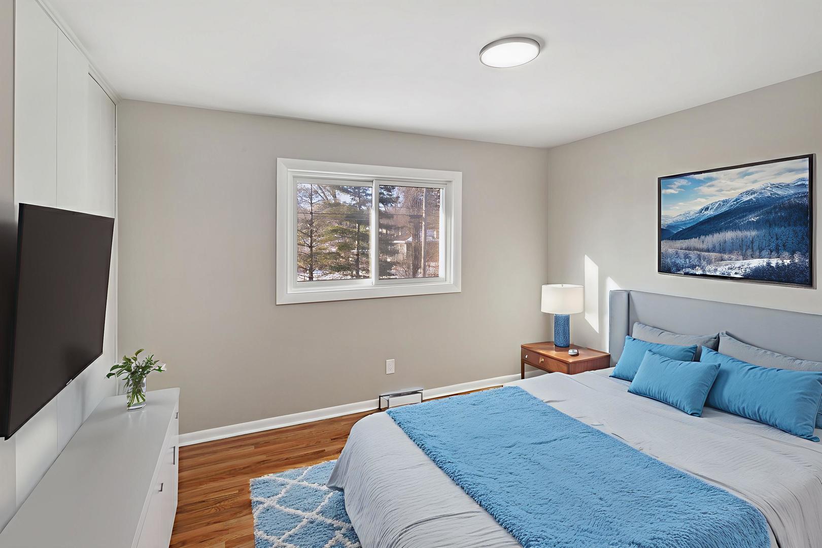 3312 W Lake Shore Drive