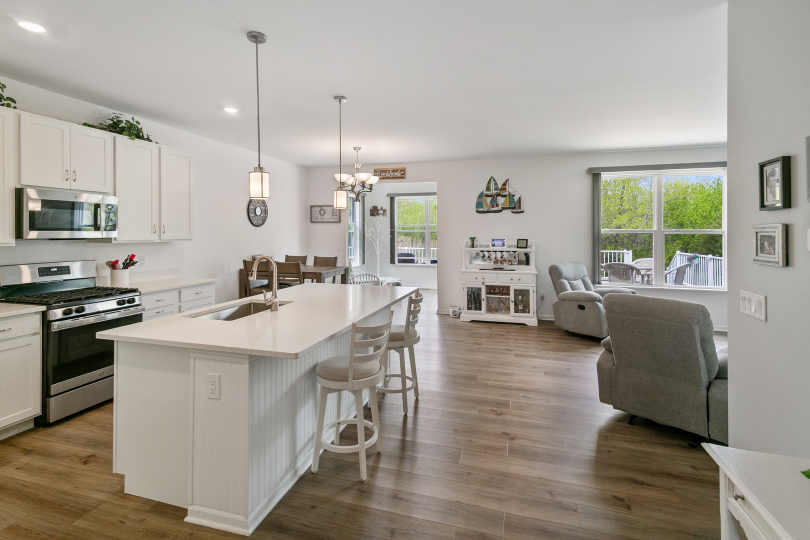 8514 White Oaks Court