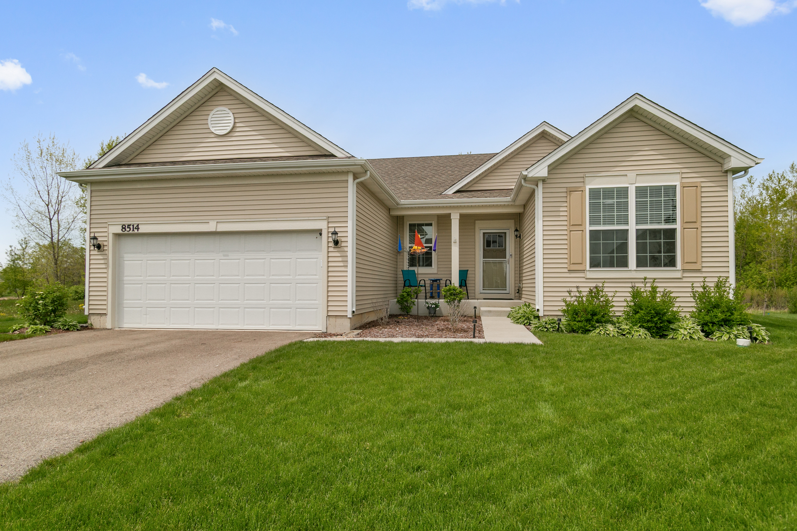 8514 White Oaks Court