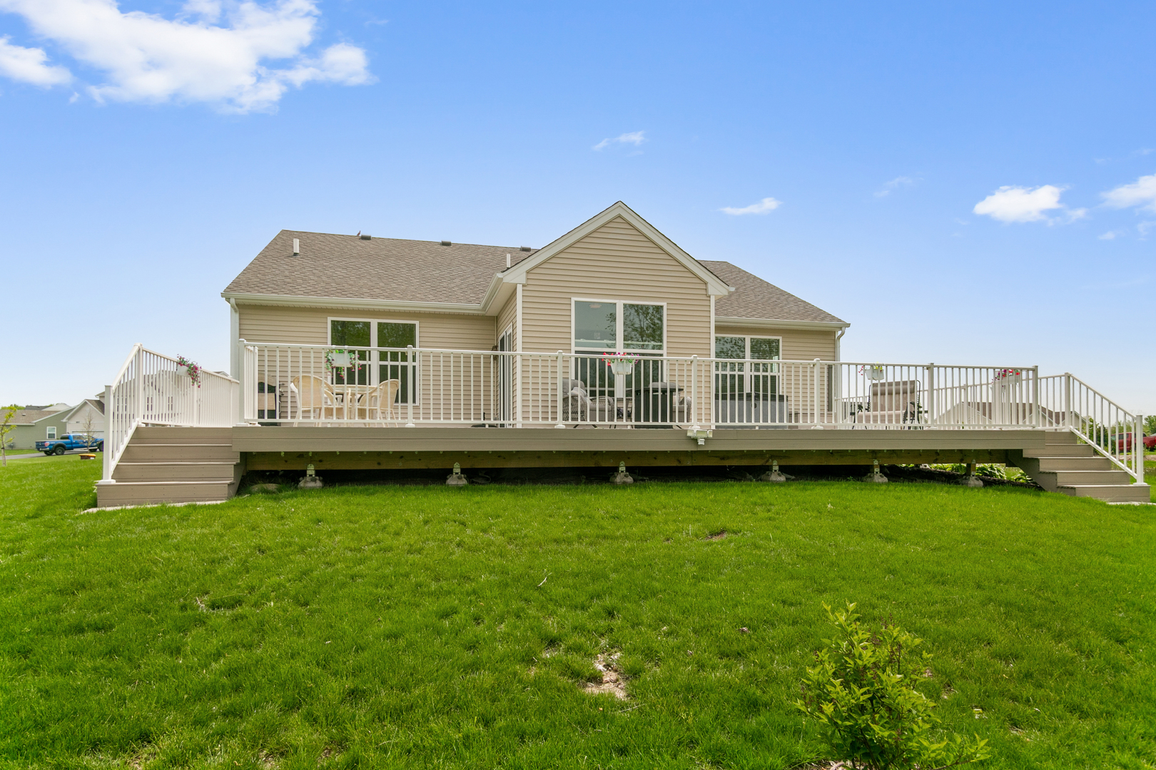 8514 White Oaks Court