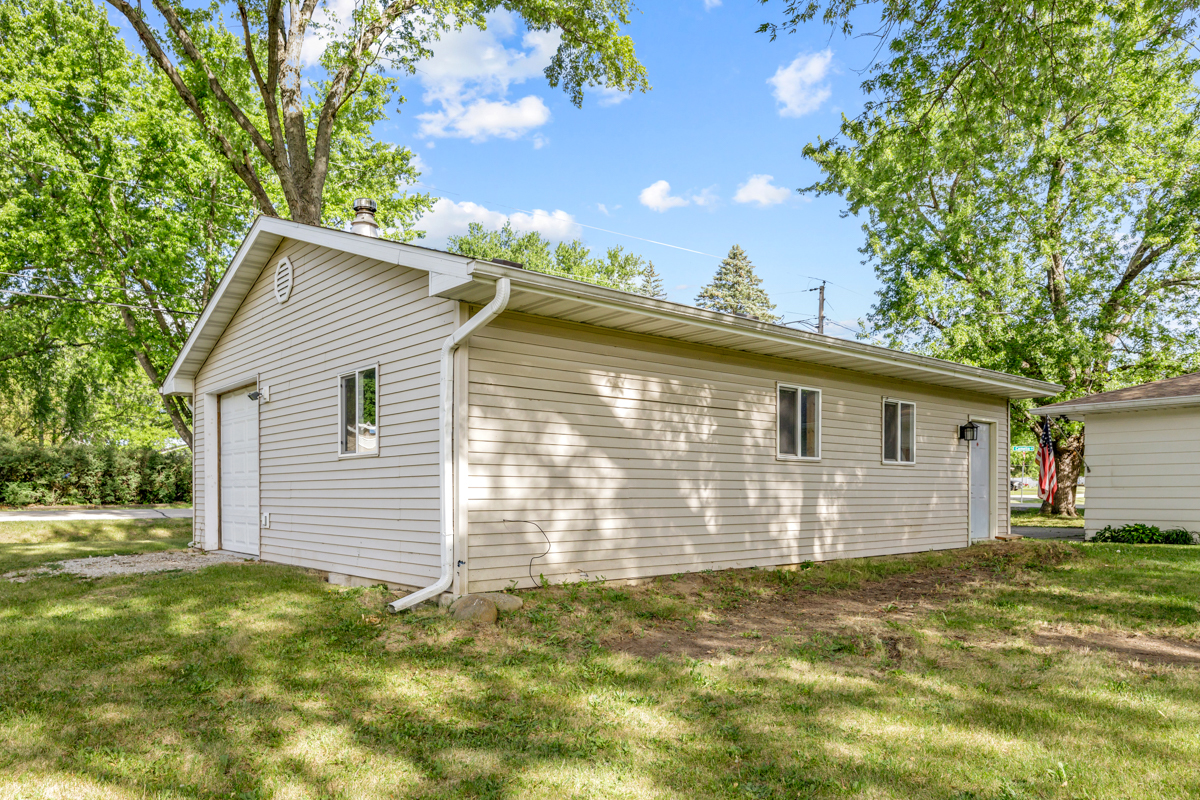 7624 Howe Road