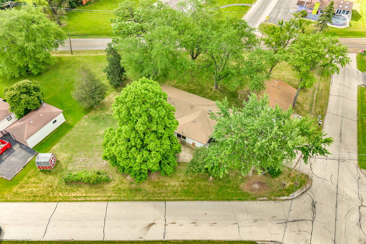 7624 Howe Road