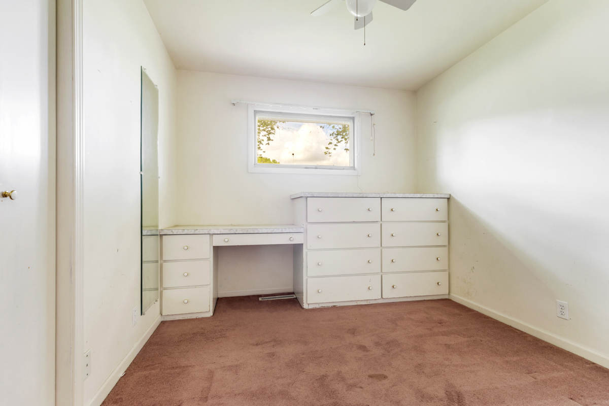 7624 Howe Road