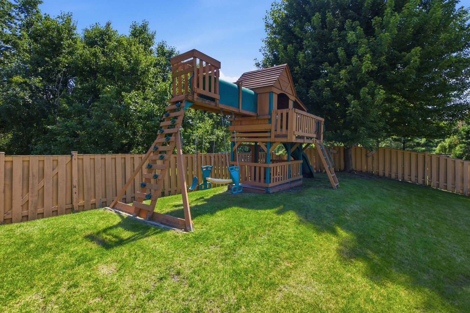 2457 Bryn Mawr Lane