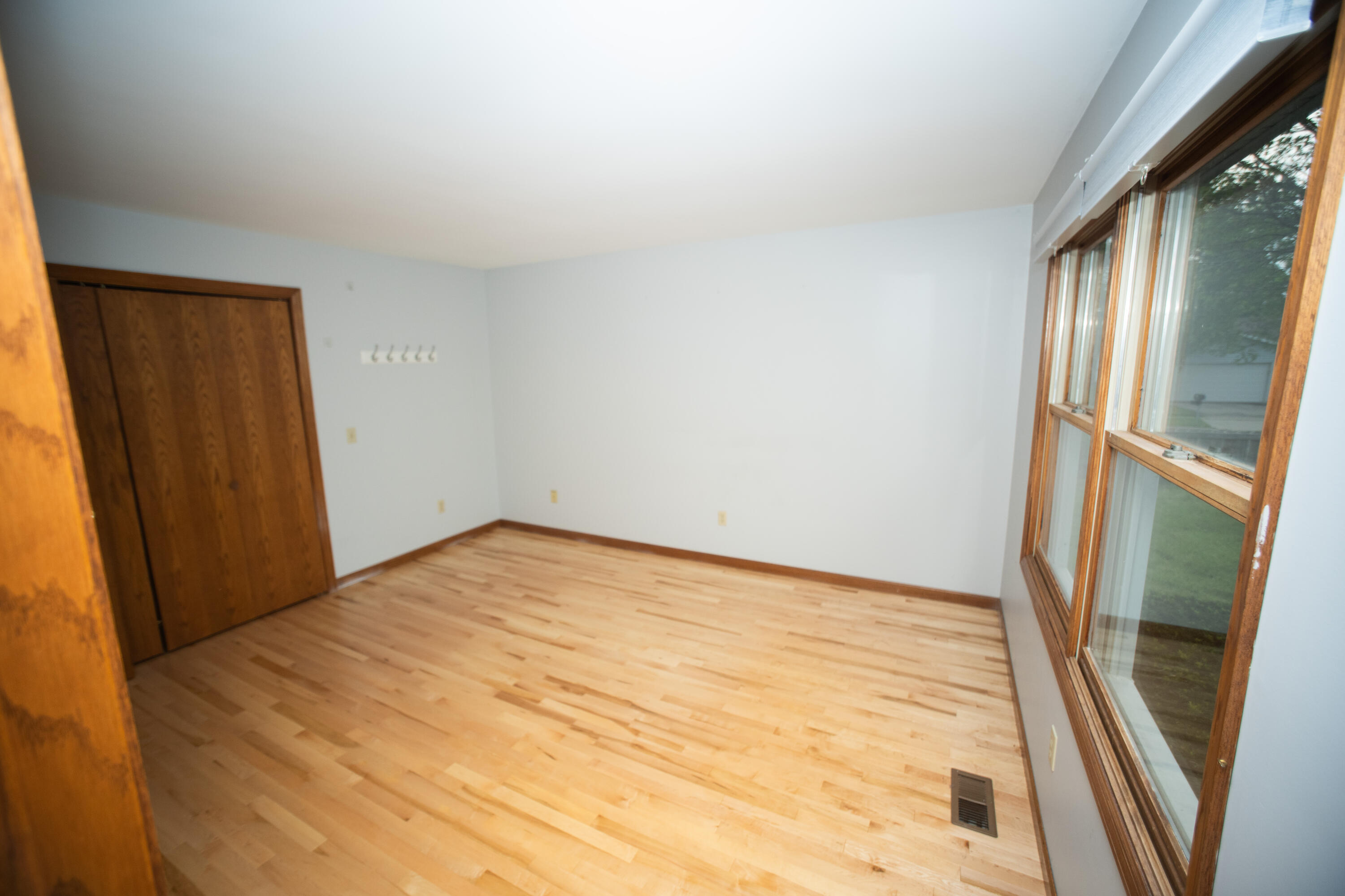 621 Devils Ln, Walworth