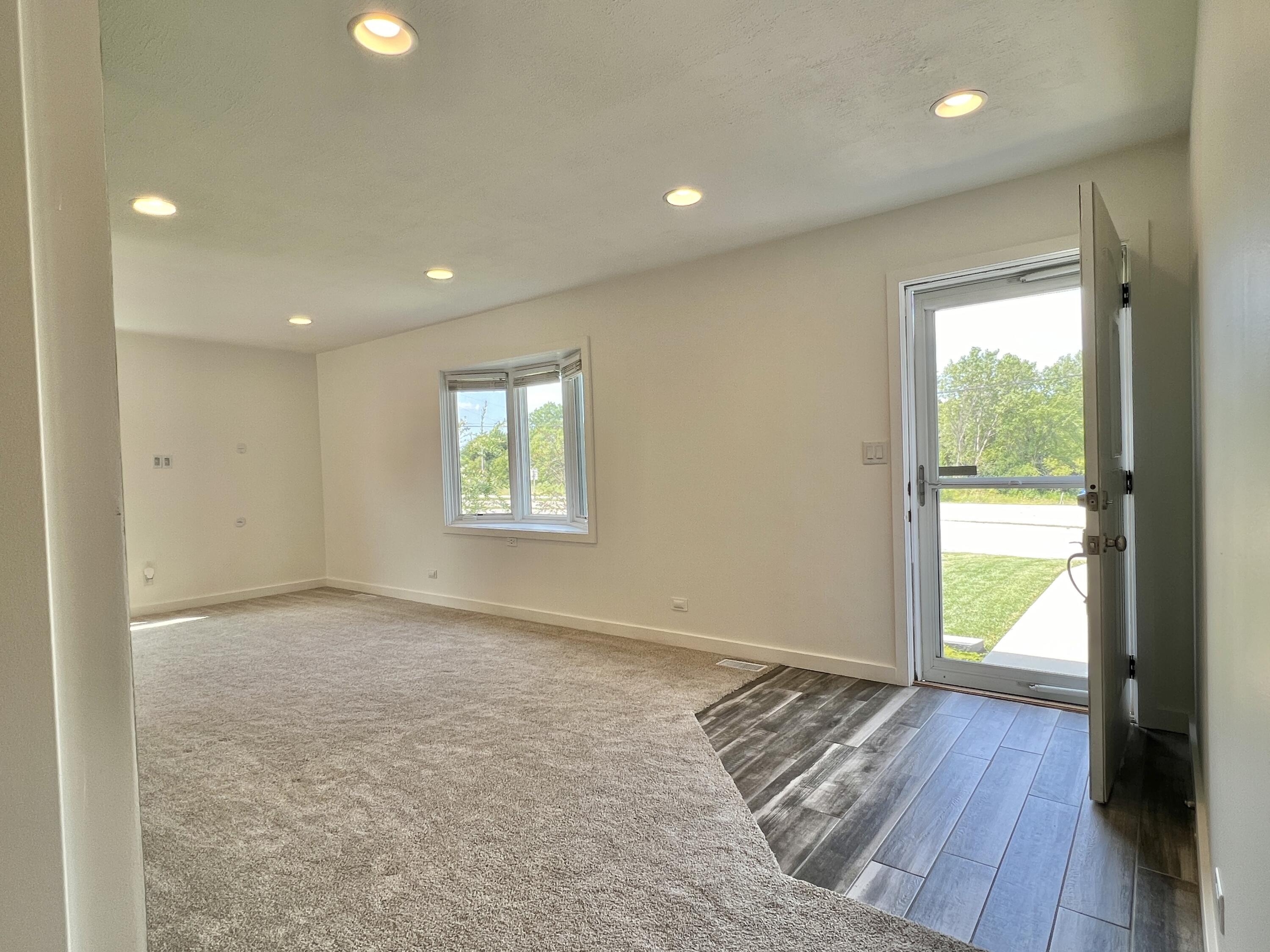 12615 Timber Ridge Dr, Pleasant Prairie