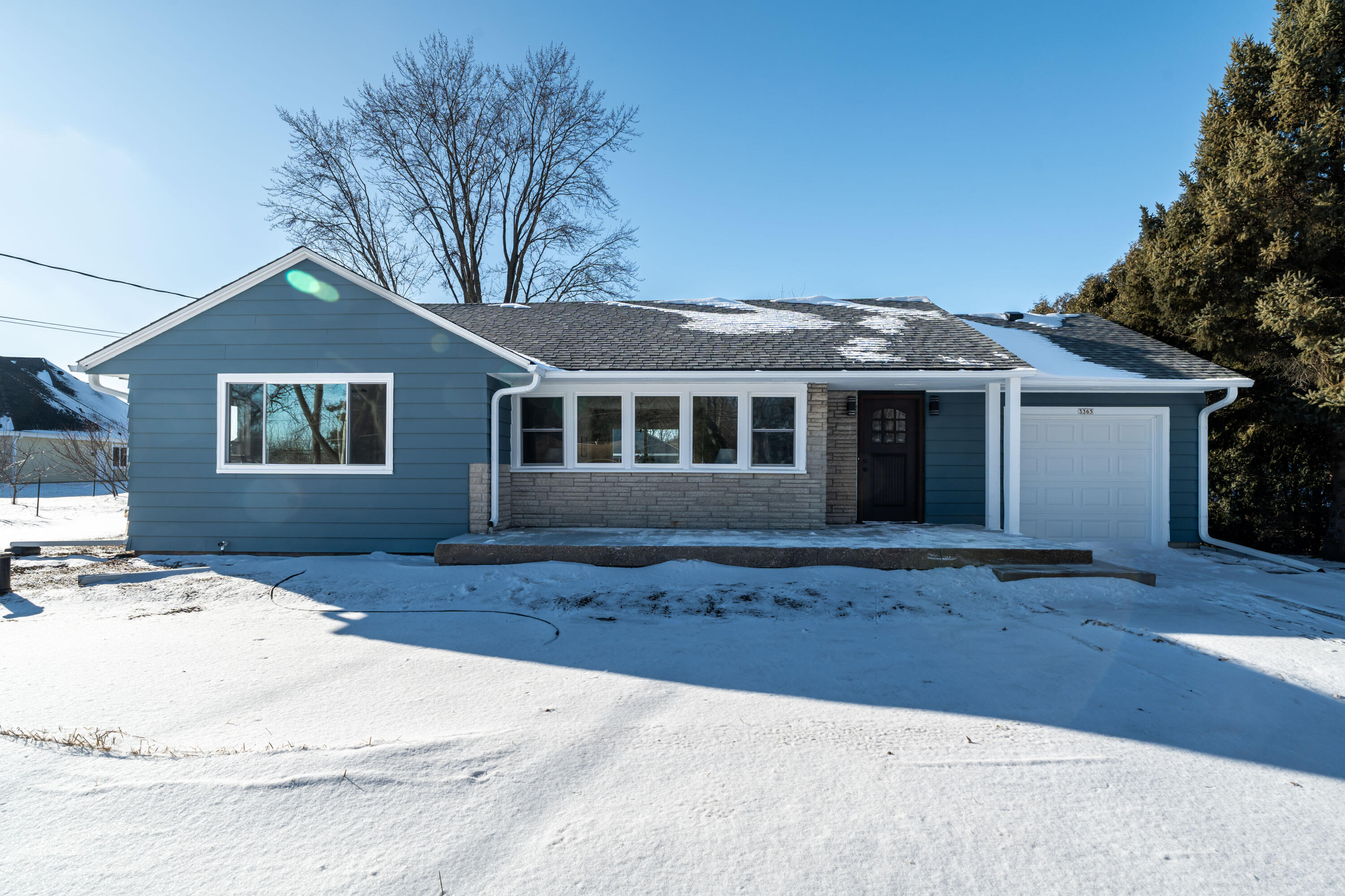 3365 S Johnson Rd, New Berlin