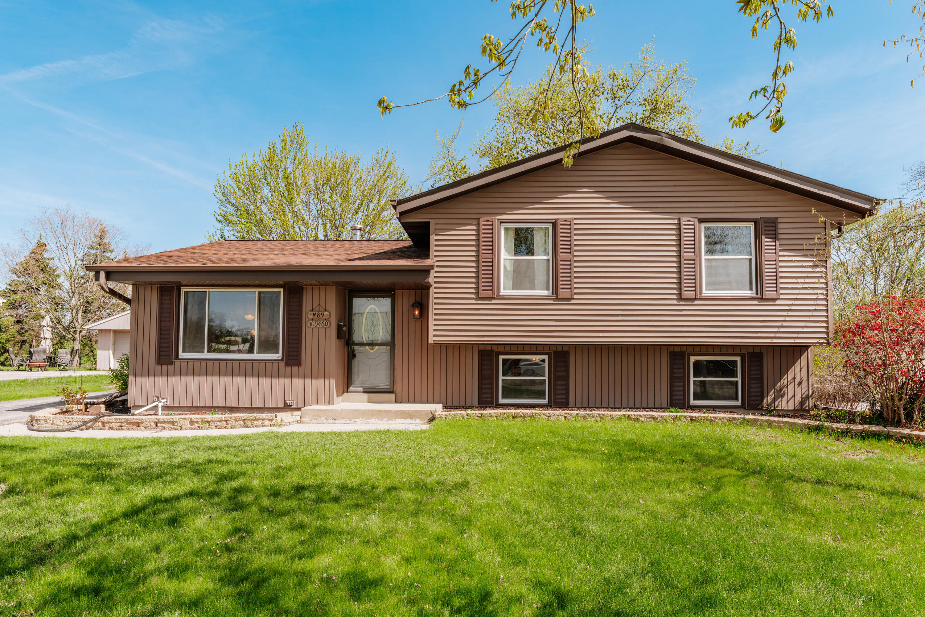 N89W15460 Cleveland Ave, Menomonee Falls