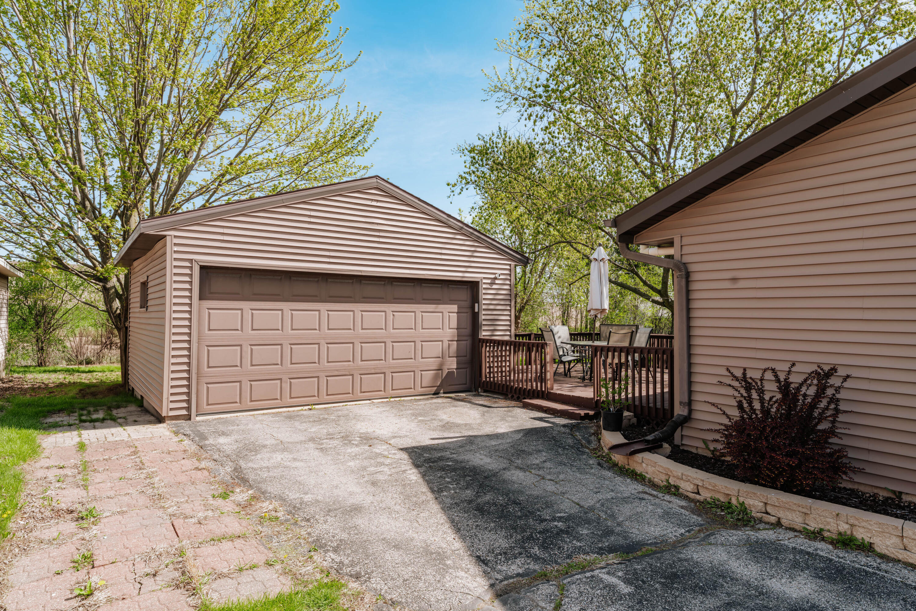 N89W15460 Cleveland Ave, Menomonee Falls
