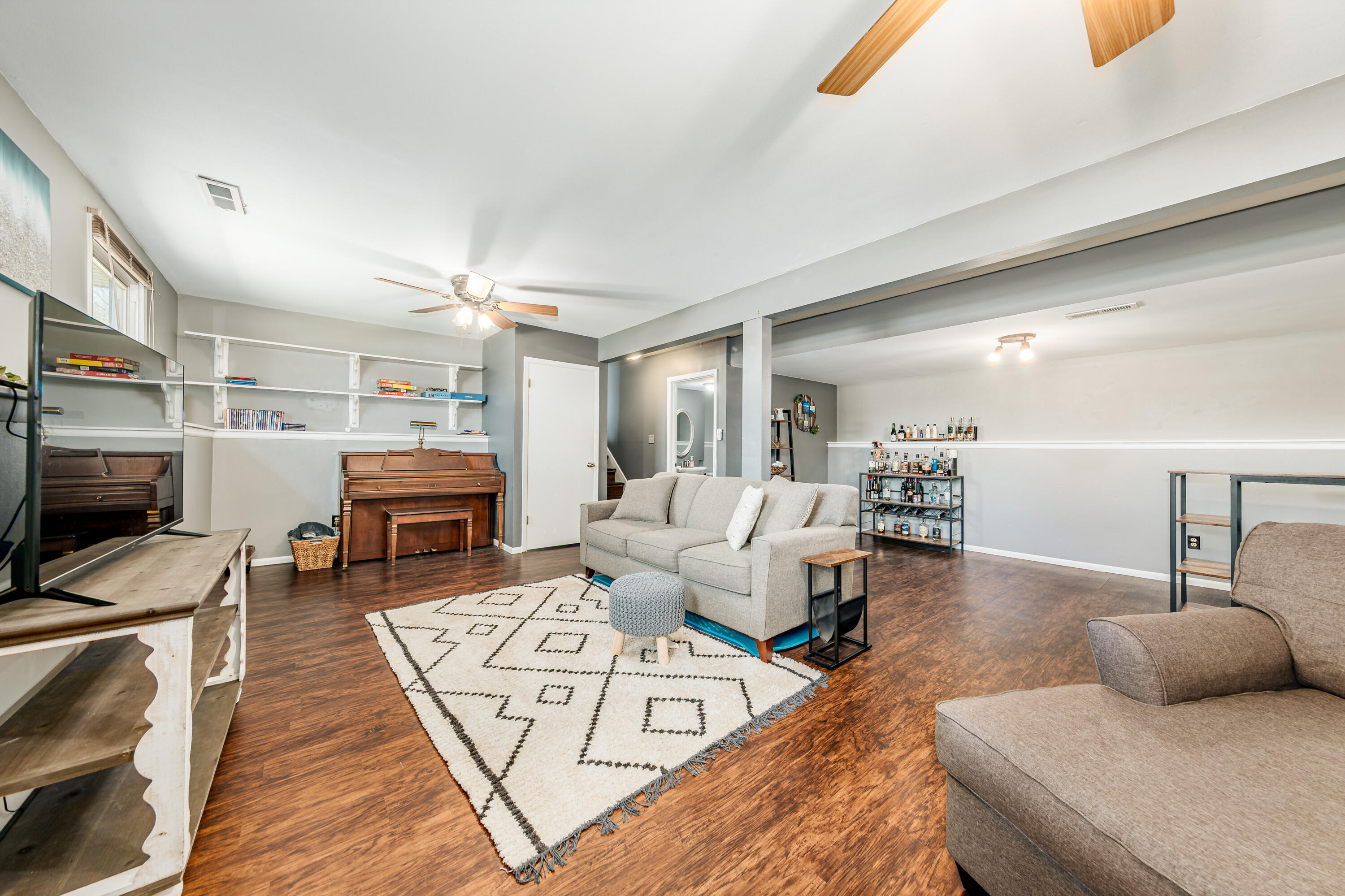 N89W15460 Cleveland Ave, Menomonee Falls