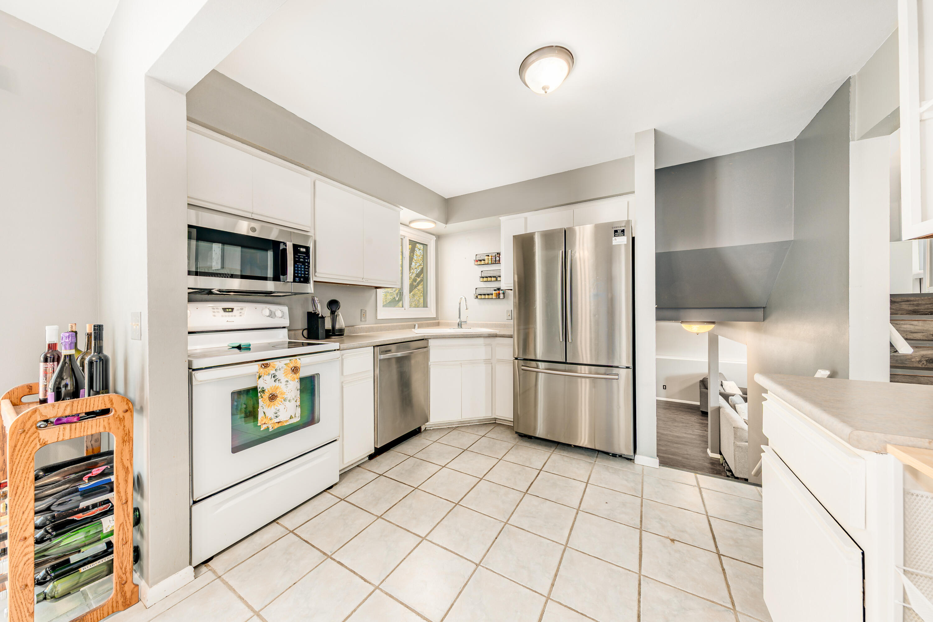 N89W15460 Cleveland Ave, Menomonee Falls