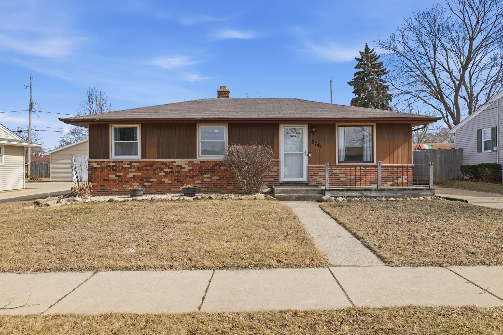 8741 37th Ave, Kenosha