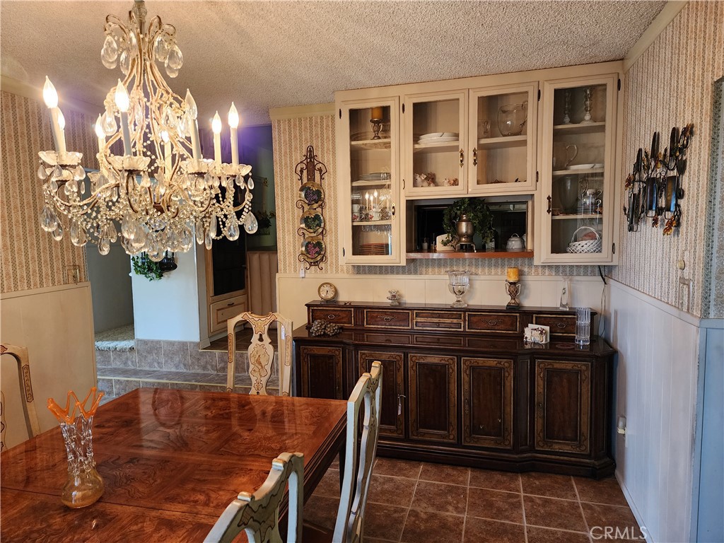 1123 W Sierra Madre Avenue