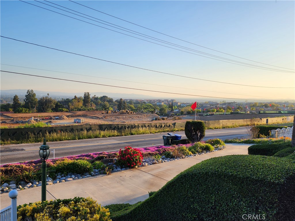 1123 W Sierra Madre Avenue