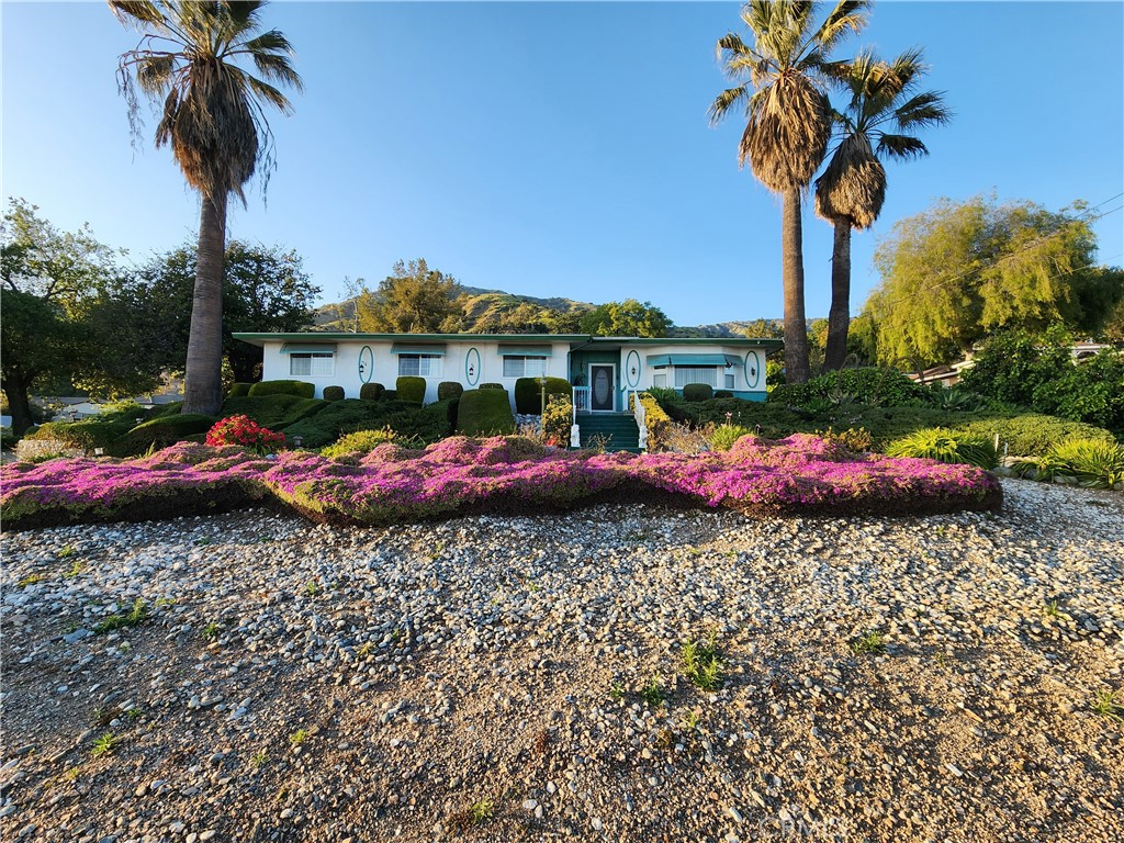 1123 W Sierra Madre Avenue