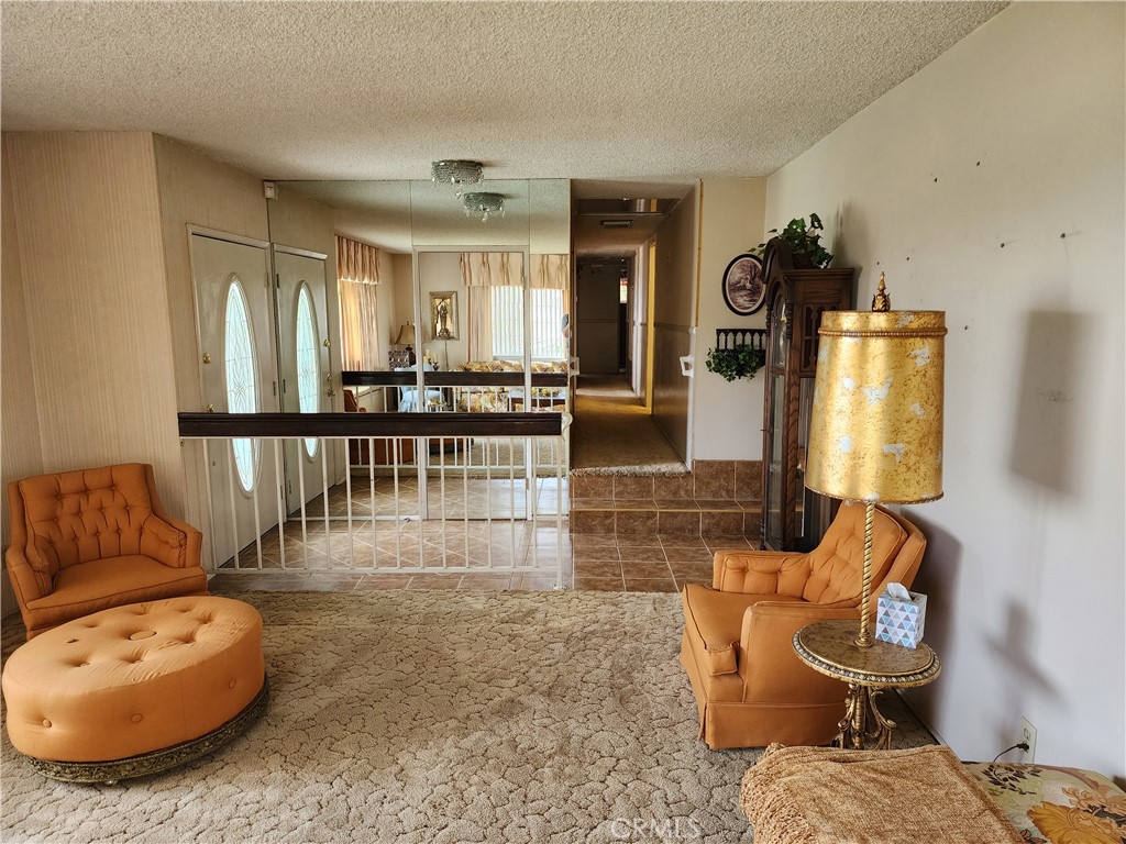 1123 W Sierra Madre Avenue