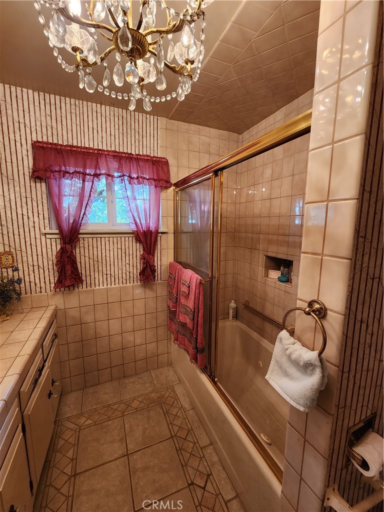 1123 W Sierra Madre Avenue