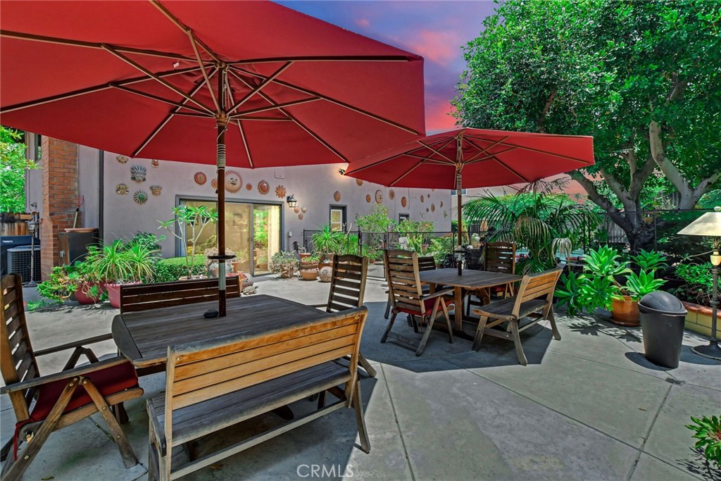 1946 E Rancho Culebra Drive