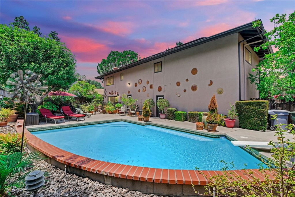 1946 E Rancho Culebra Drive