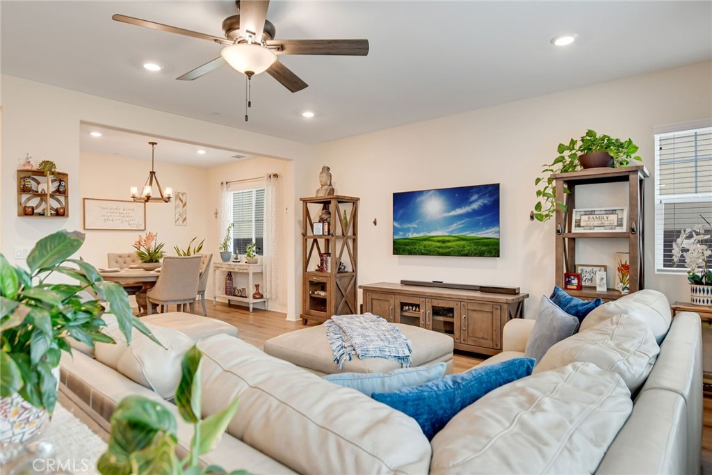 29360 Alamitos Drive