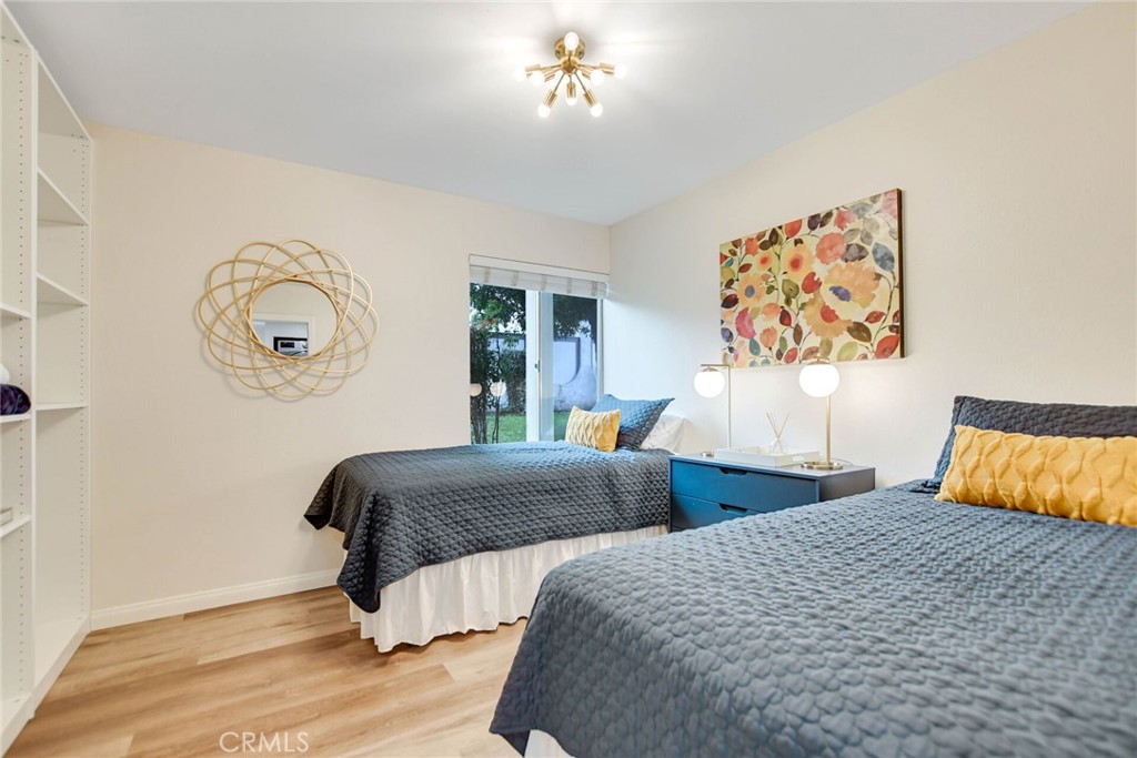 1370 W 8th Street