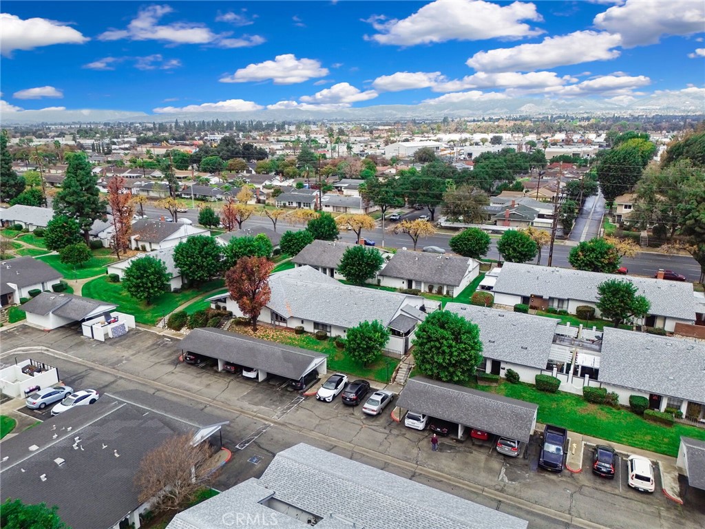 1370 W 8th Street