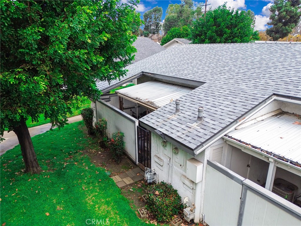 1370 W 8th Street