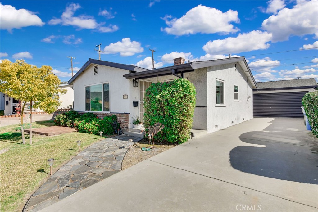 846 Caballo Avenue