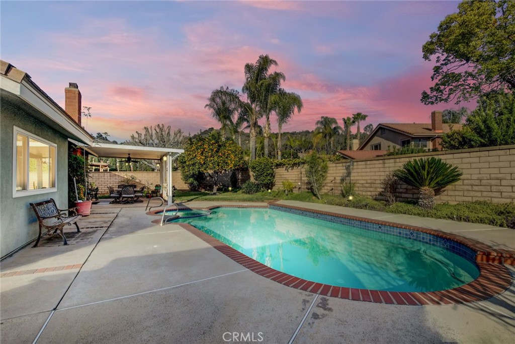 4744 Esperanza Drive