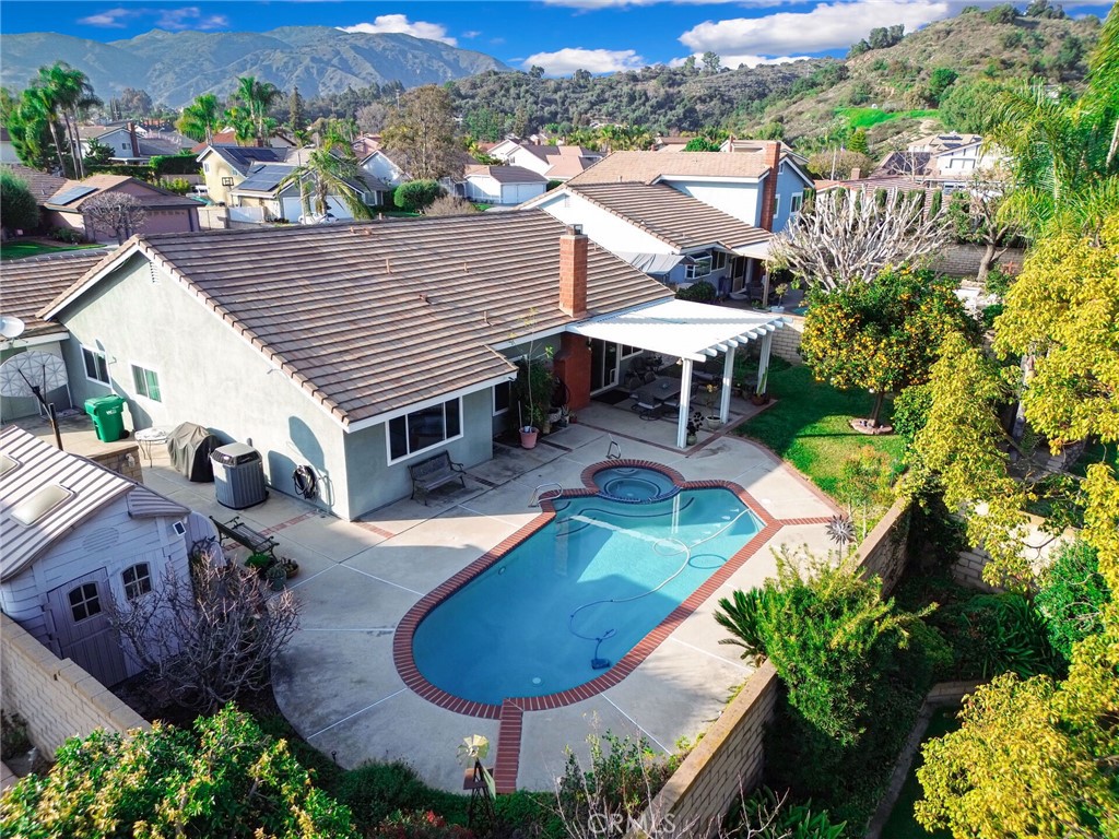4744 Esperanza Drive