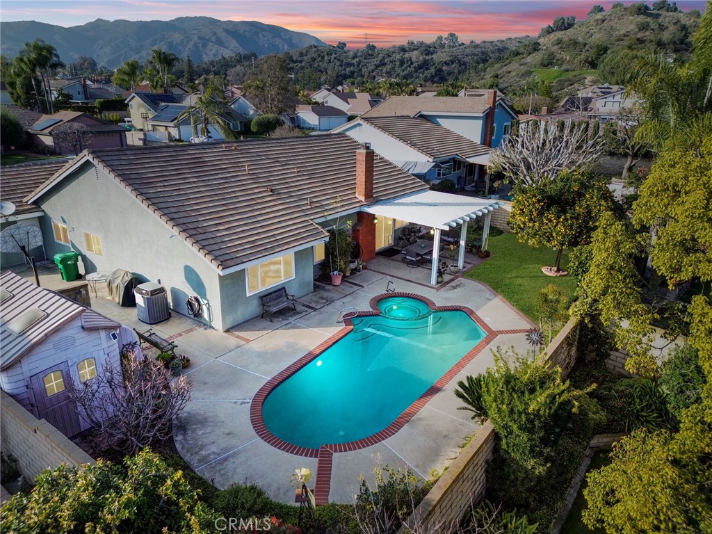 4744 Esperanza Drive