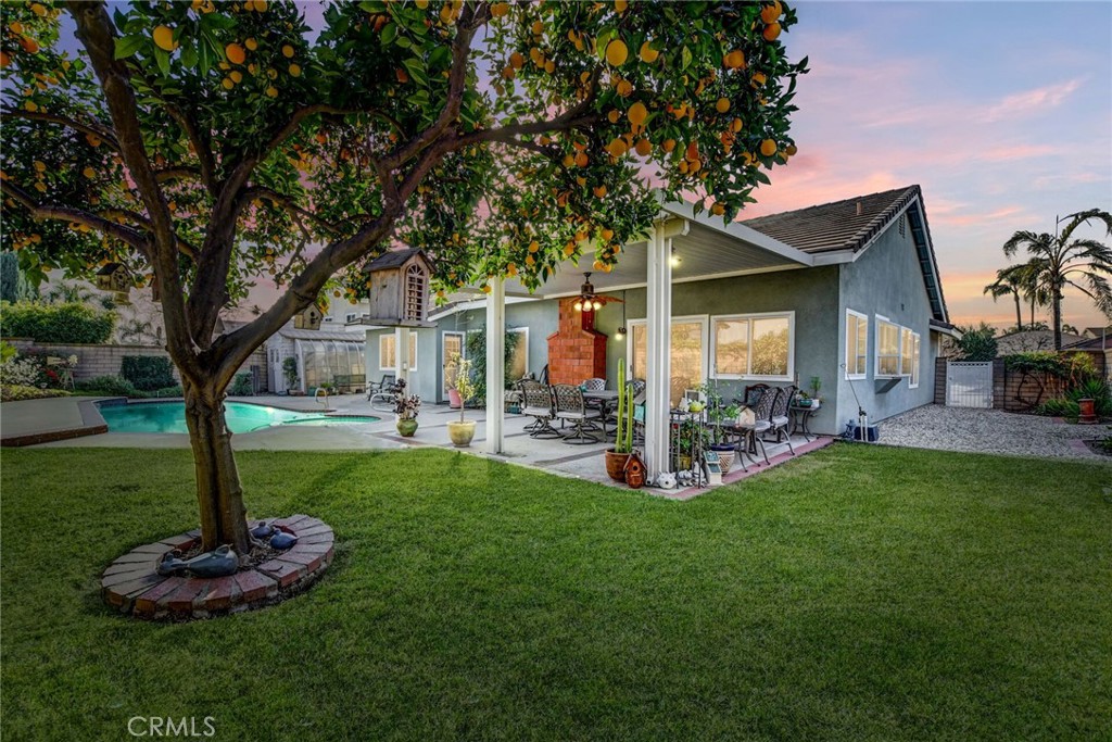 4744 Esperanza Drive