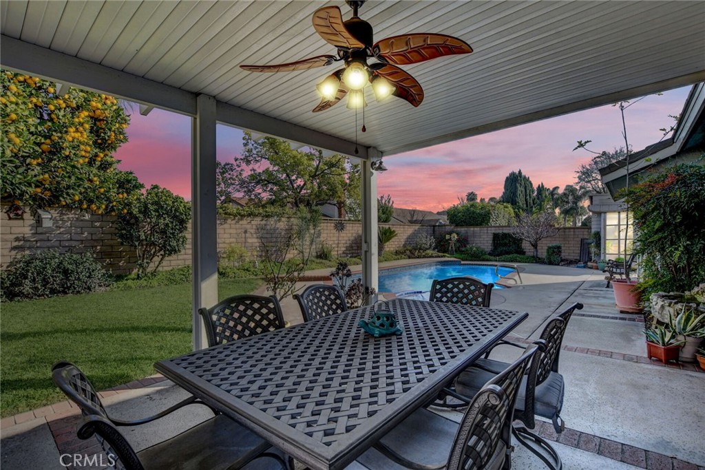 4744 Esperanza Drive