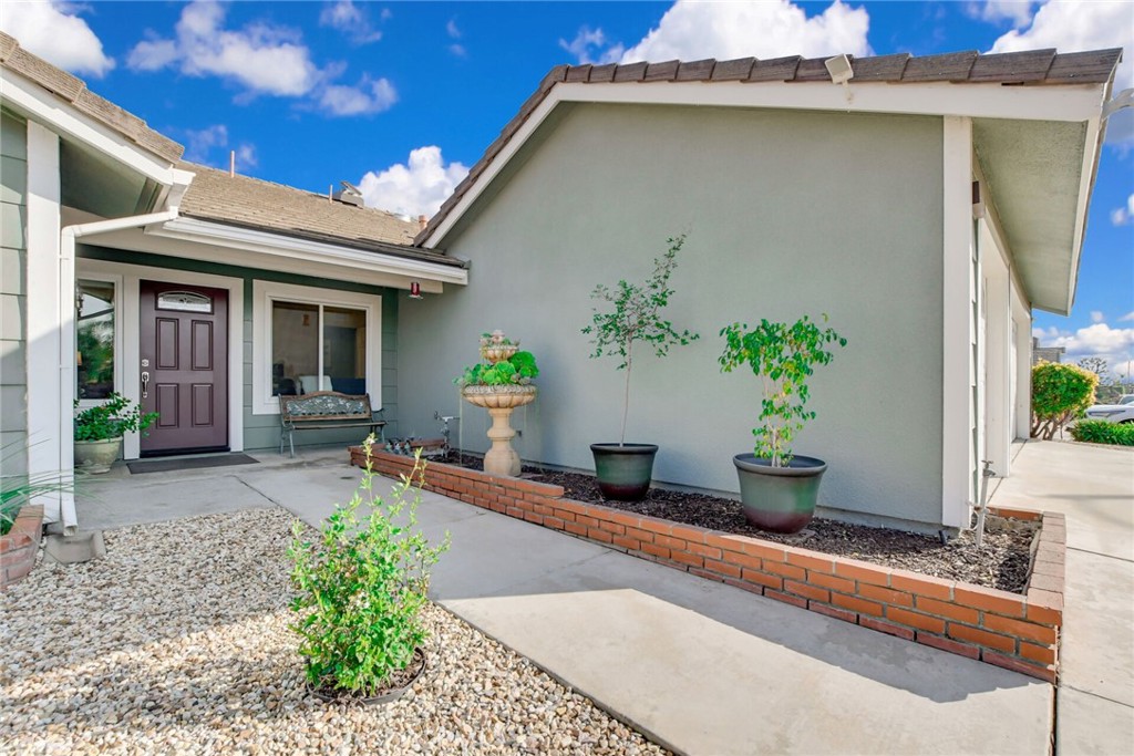 4744 Esperanza Drive